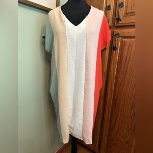 REB. in J. 220 Women’s Dress Size Small